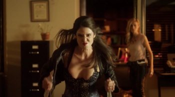 :  / Avengers Grimm (2015)